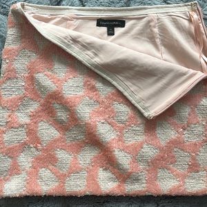 STUNNING!! 🤩SEQUIN SKIRT! BANANA REPUBLIC!! NEW!!! PERFECT FOR THE HOLIDAYS✨